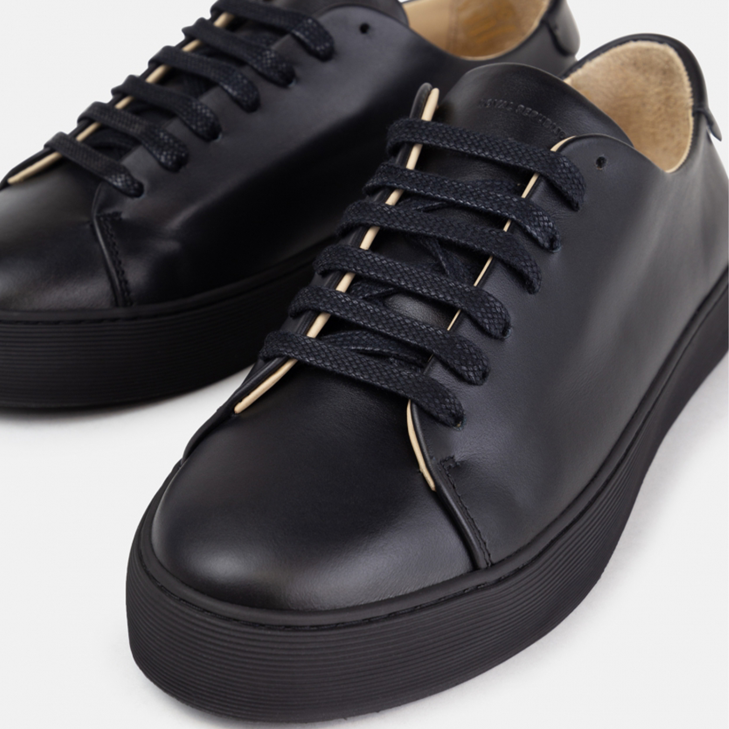 Royal RepubliQ | Doric Leather Minimal Sneaker