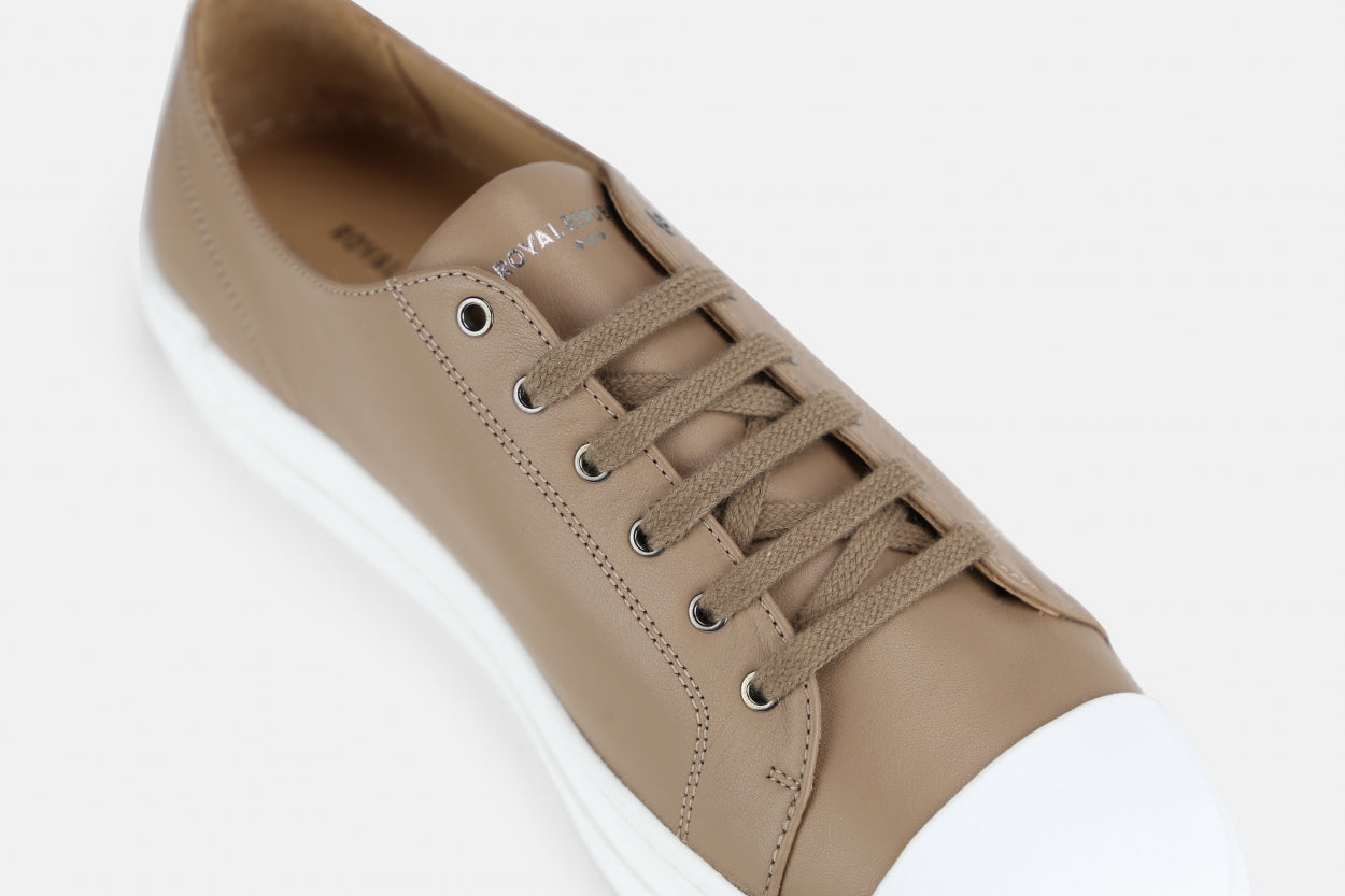 Court Derby Shoe 221 | Taupe
