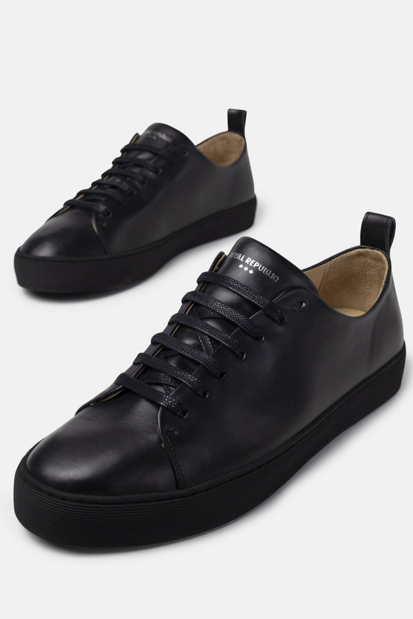 Doric Bound Derby Shoe | Black