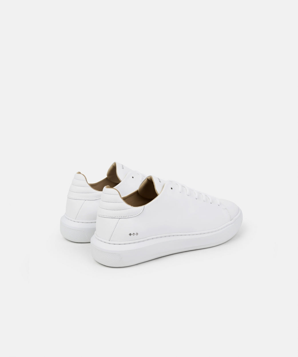 Cosmos Derby Shoe | White