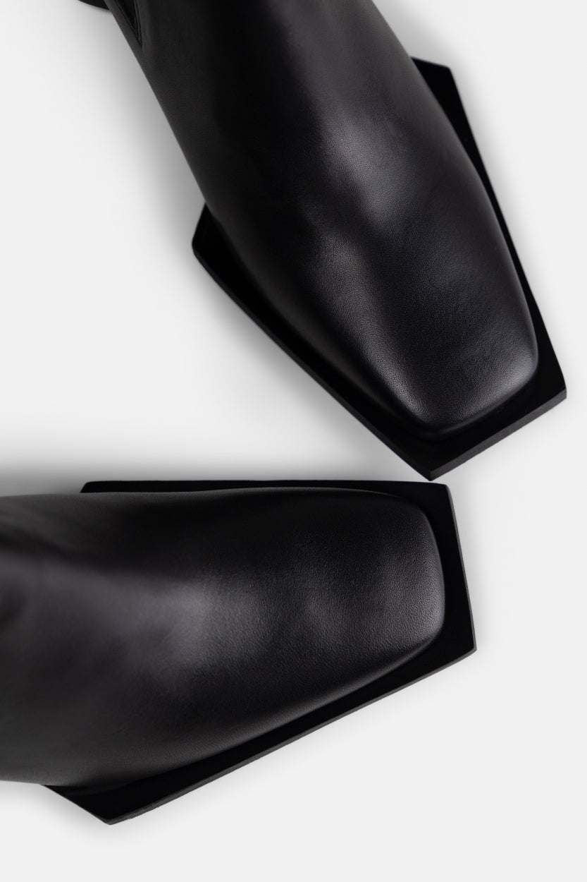 Luna Chelsea Boot