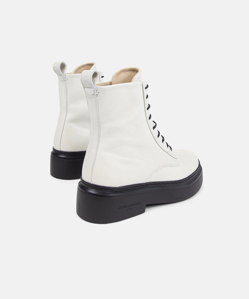 Elle Lace Up Boot 235 | Off White