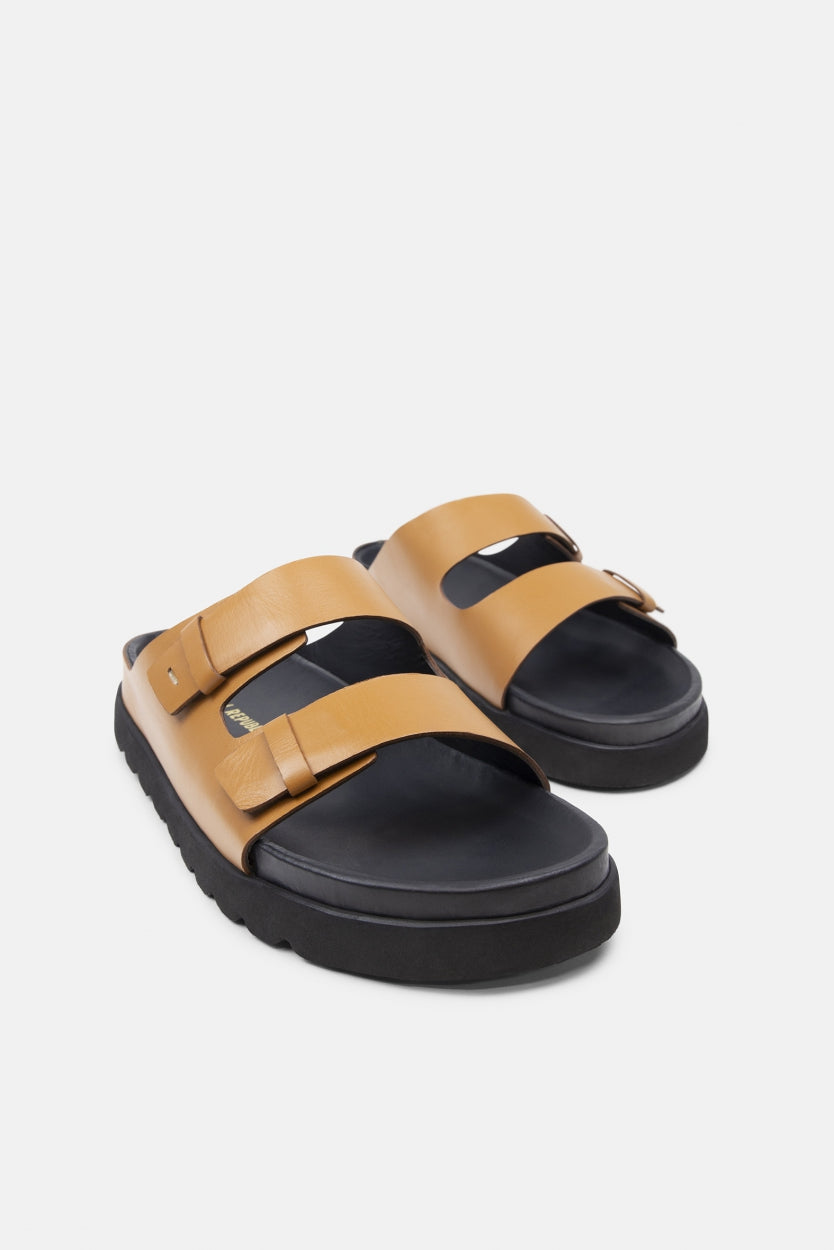Pause Comfort Sandal | Tan