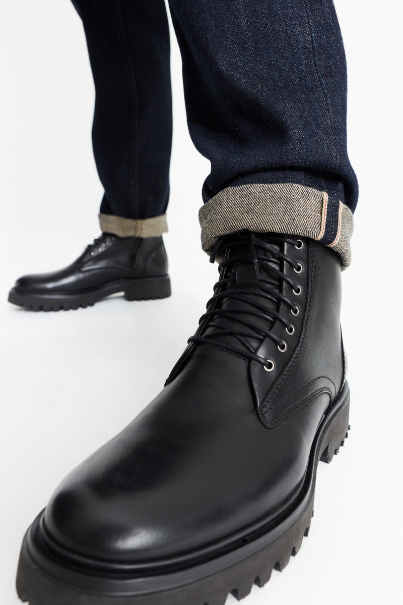 Domino Lace Up Boot | Black